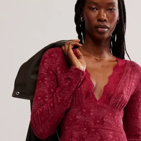 Hot! ✵☽Free People☾✵ Red Lace Bodycon Mini Dress | Small - Picture 1 of 12